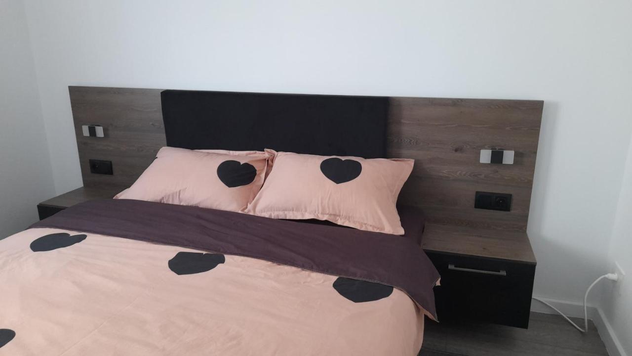 Sarah'S Place Орадеа Екстериор снимка